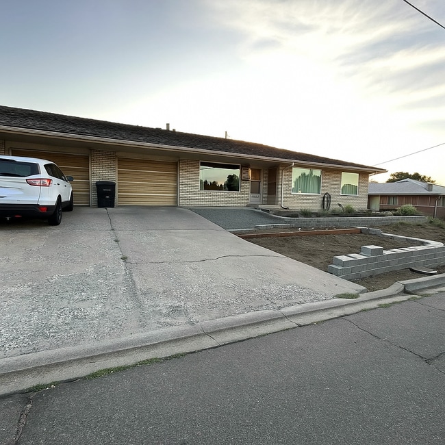 Building Photo - 304 North 37th Avenue