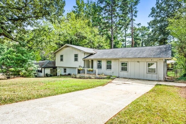 Building Photo - 3089 Del Monico Dr