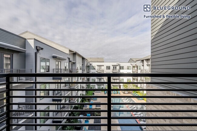 Foto del edificio - 720 Airport Blvd