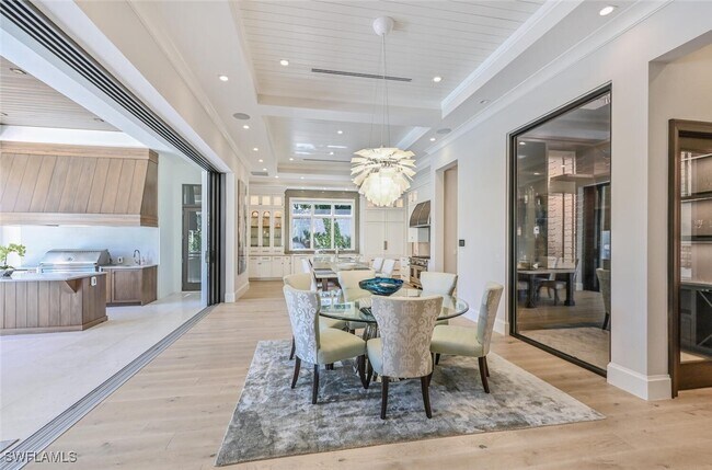 Foto del edificio - 727 Buttonbush Ln