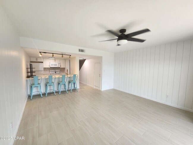 Foto del edificio - 6901 N Lagoon Dr
