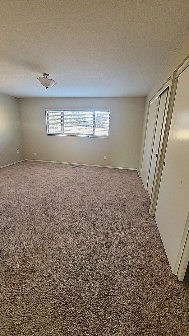 Foto del edificio - Gorgeous 4 Bed Home In Donner Springs!