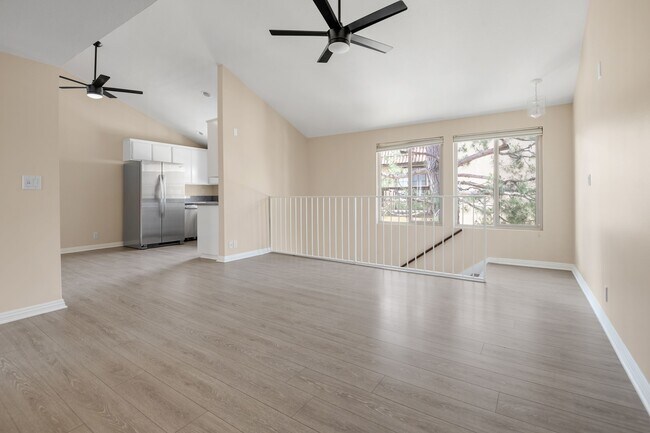 Foto del edificio - 5321 Colodny Dr