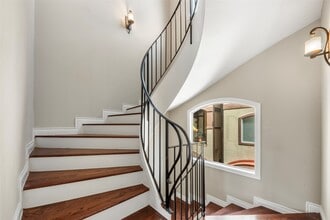 Building Photo - 6524 Calder St