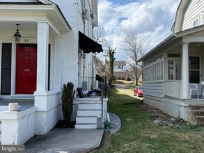 Building Photo - 21 S Stewart St