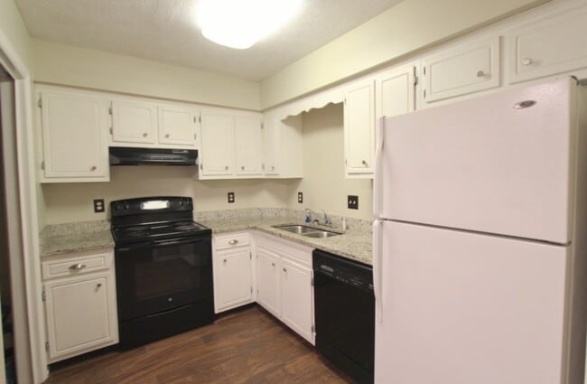 Building Photo - 442 Stewarts Ferry Pike