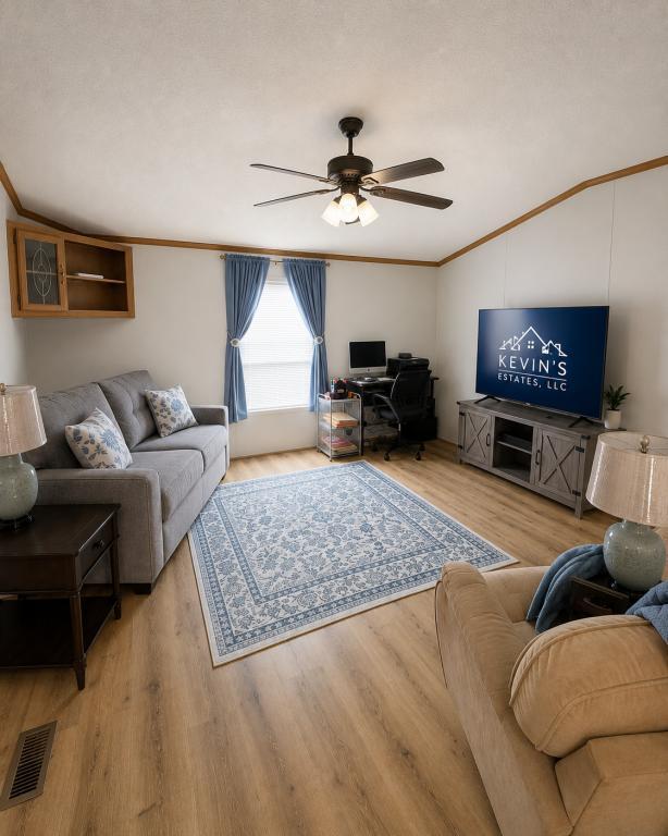 Building Photo - 10880 Hayesville Rd
