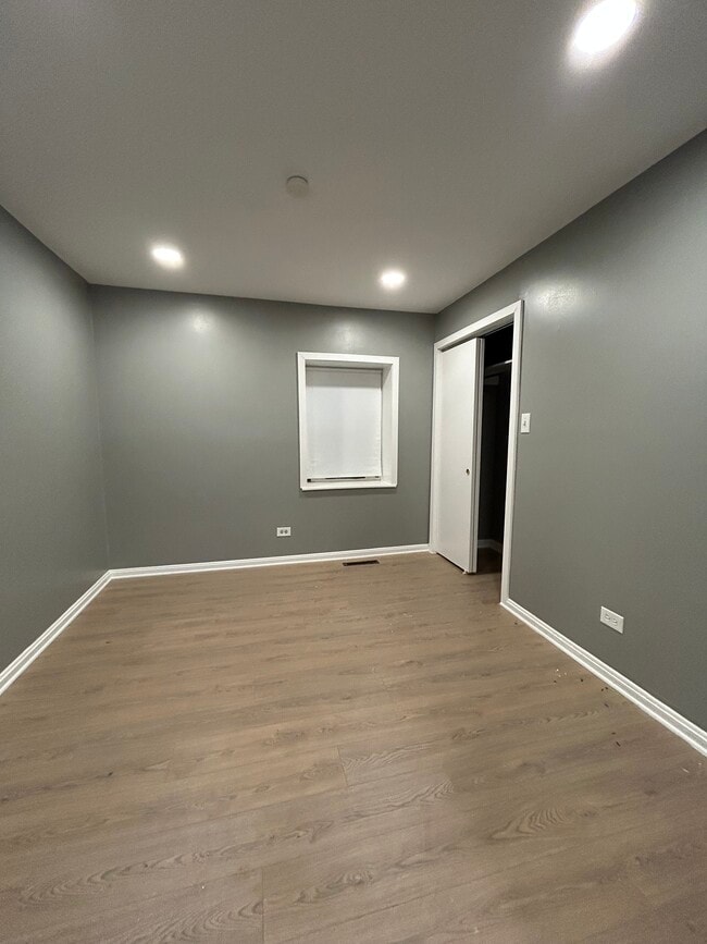 Building Photo - 2900 S Quinn St