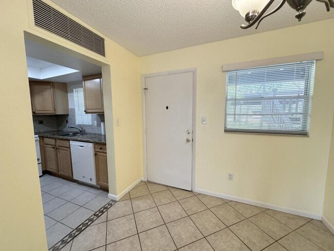 Building Photo - 4533 Marine Pkwy