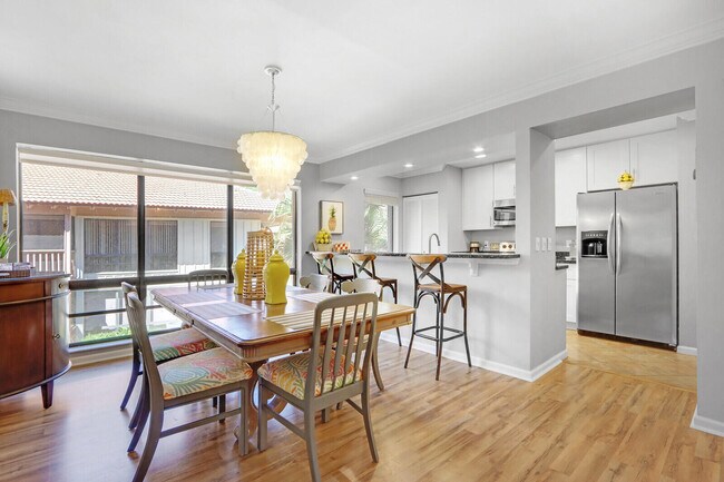 Building Photo - 605 Brackenwood Cove