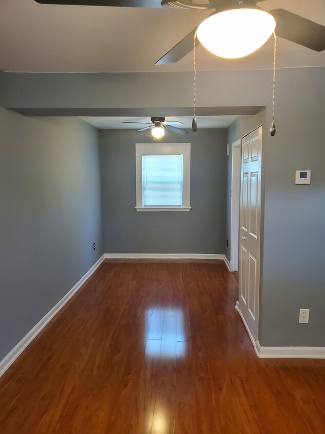 Living/Dining Room - 2427 Iverson St
