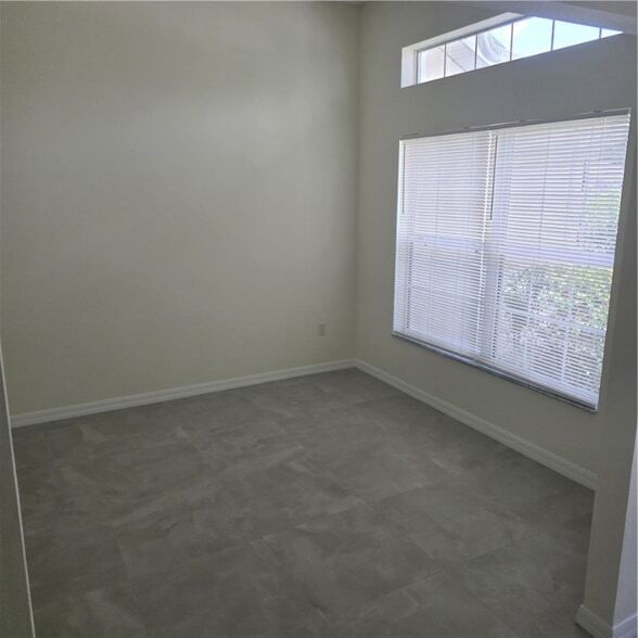 Foto del edificio - 425 Ash St