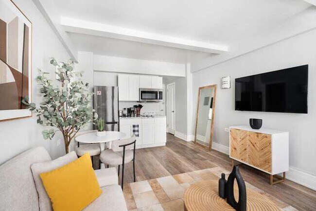 Building Photo - 73-608 New 1BR 1Bth UWS Doorman Gym
