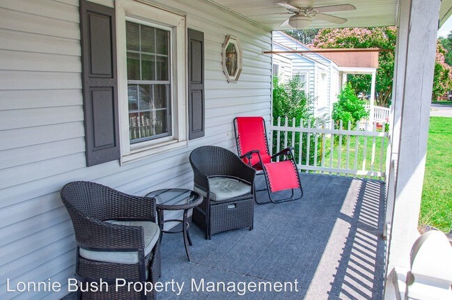 Building Photo - 3 br, 2 bath House - 13 Fiske St