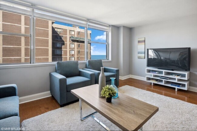 Foto del edificio - 6301 N Sheridan Rd