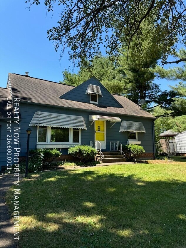 Primary Photo - 36460 Aurora Rd