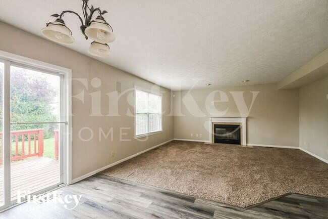 Building Photo - 13065 Sweet Briar Parkway