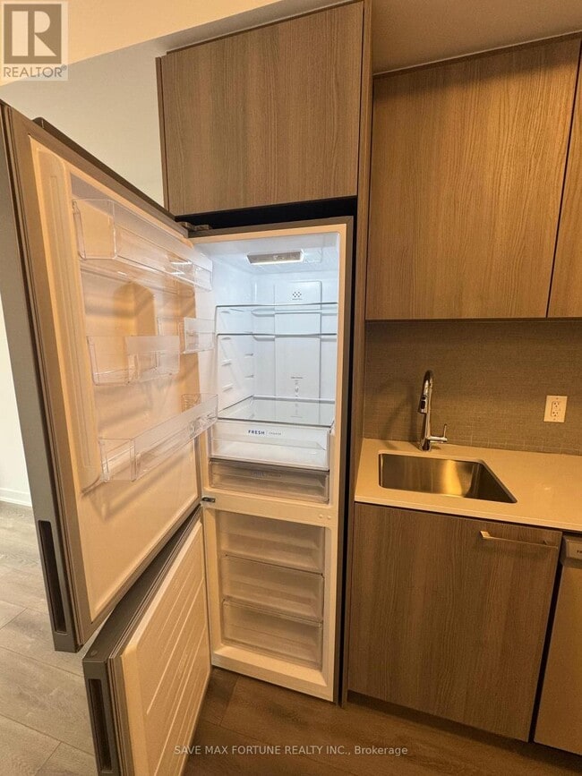 Building Photo - 7439 Kingston Rd