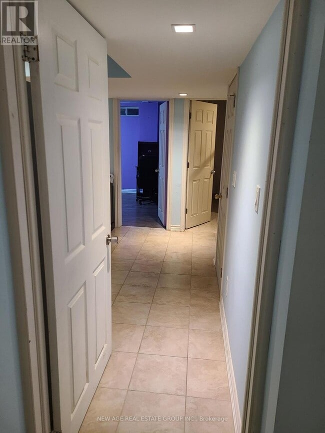 Building Photo - 9 Ness Rd