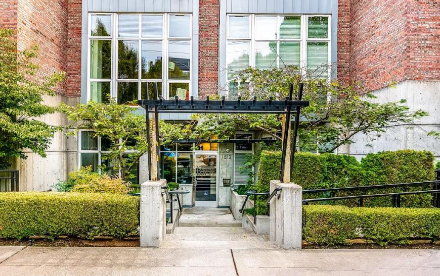 Primary Photo - 1 bedroom in Seattle WA 98122
