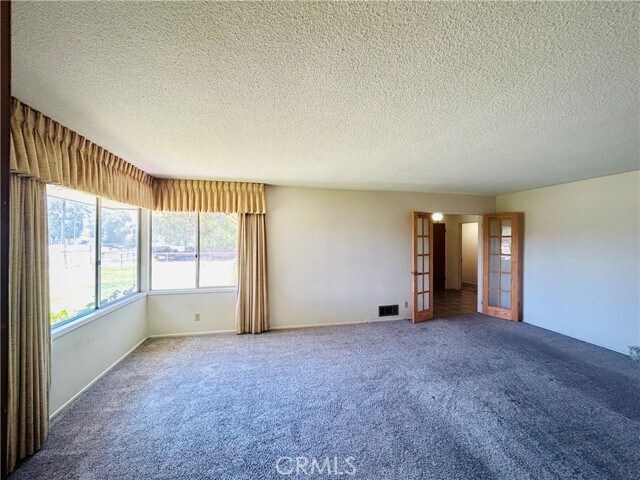 Foto del edificio - 2750 W Devonshire Ave