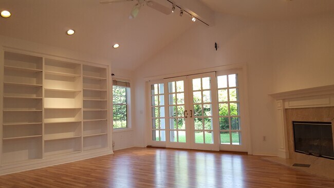 Family Room - 12900 Rose Ave