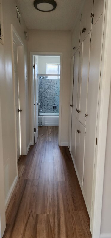 Foto del edificio - 5430 Corteen Pl