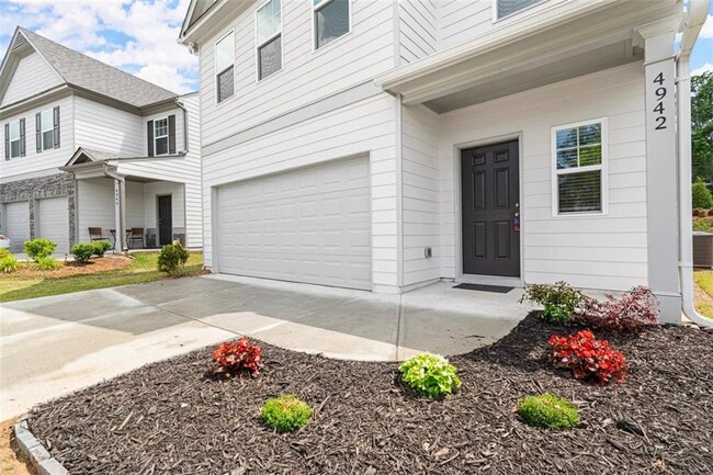 Foto del edificio - 4942 Hillstone Dr