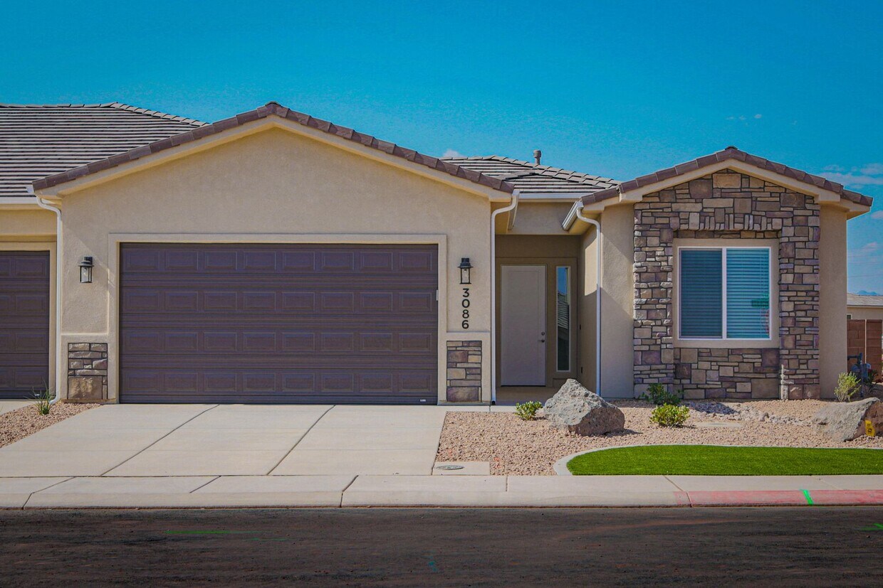 Primary Photo - New Townhome in Hurricane