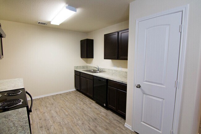 Building Photo - Camillo Lakes - 3580 Giorgio Pastel Place,...