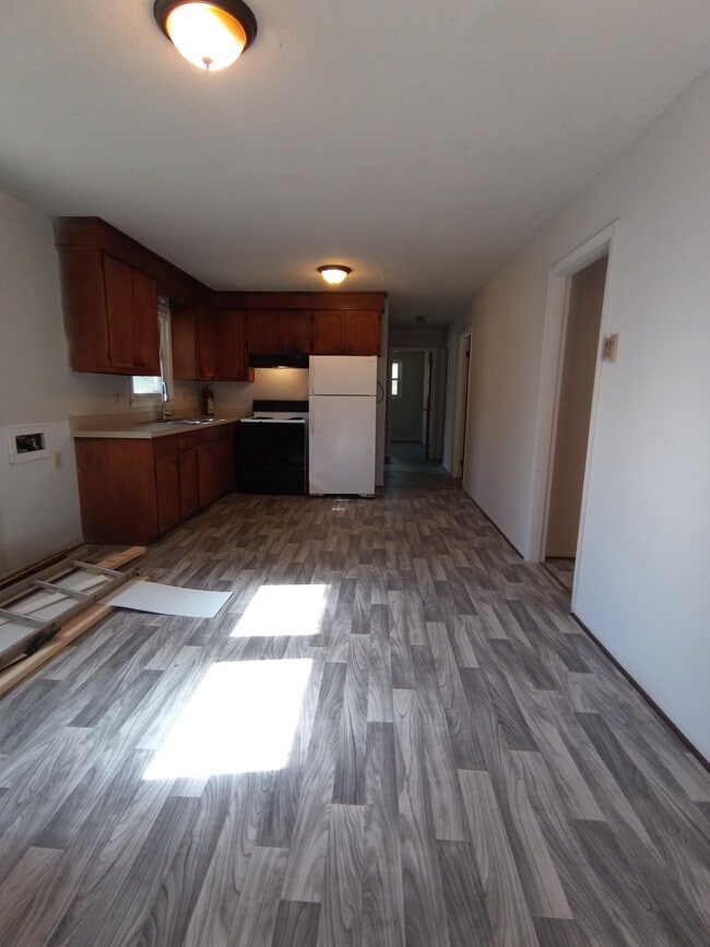 Building Photo - 127 Knowlandwood Cir