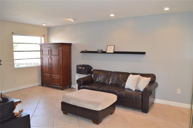 Building Photo - 10933 SW 146th Ct