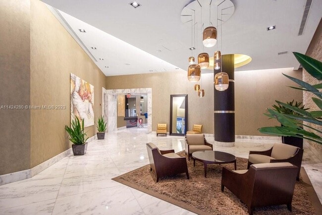Lobby - 1250 S Miami Ave