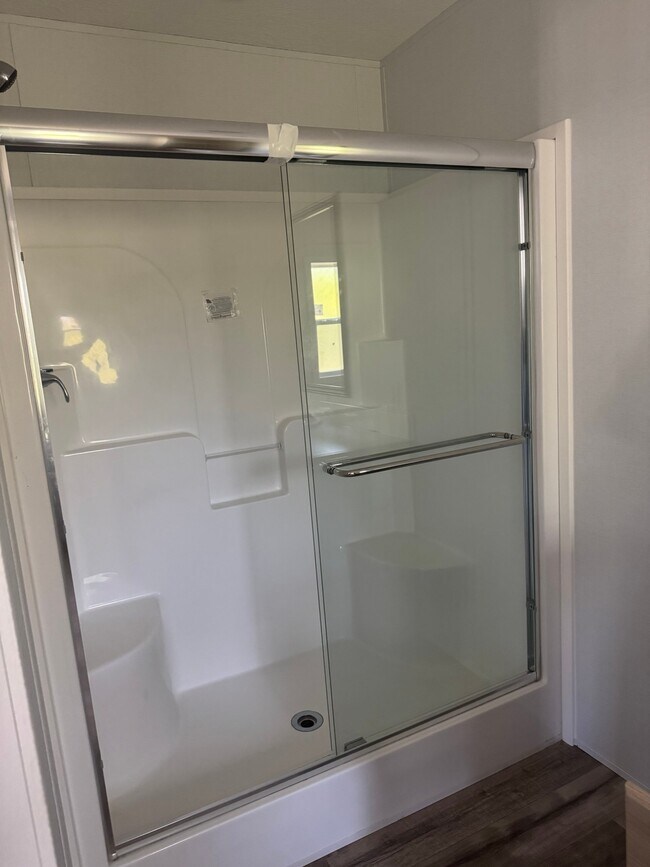 Foto del edificio - 211 Little Ave