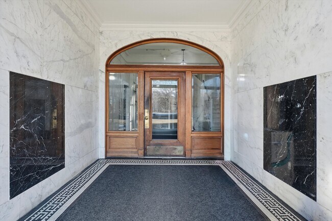 Vestíbulo - 70 Fenway