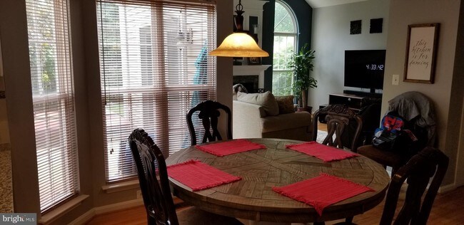 Foto del edificio - 21366 Fultonham Cir
