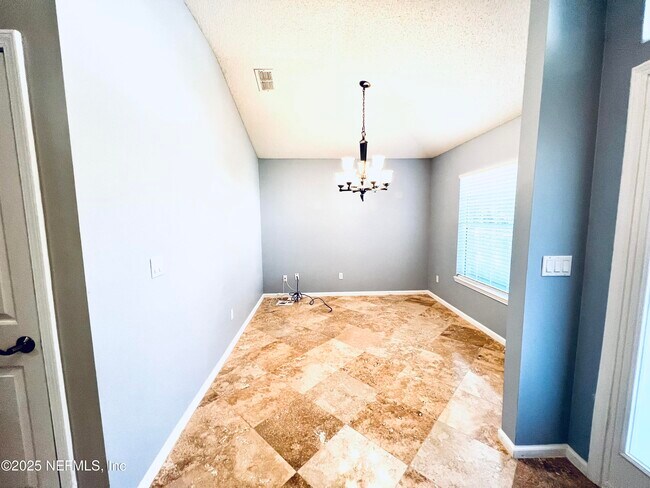 Building Photo - 1585 E Windy Willow Dr