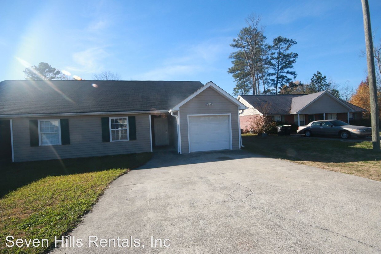 Primary Photo - 75 Heritage Way Dr NW