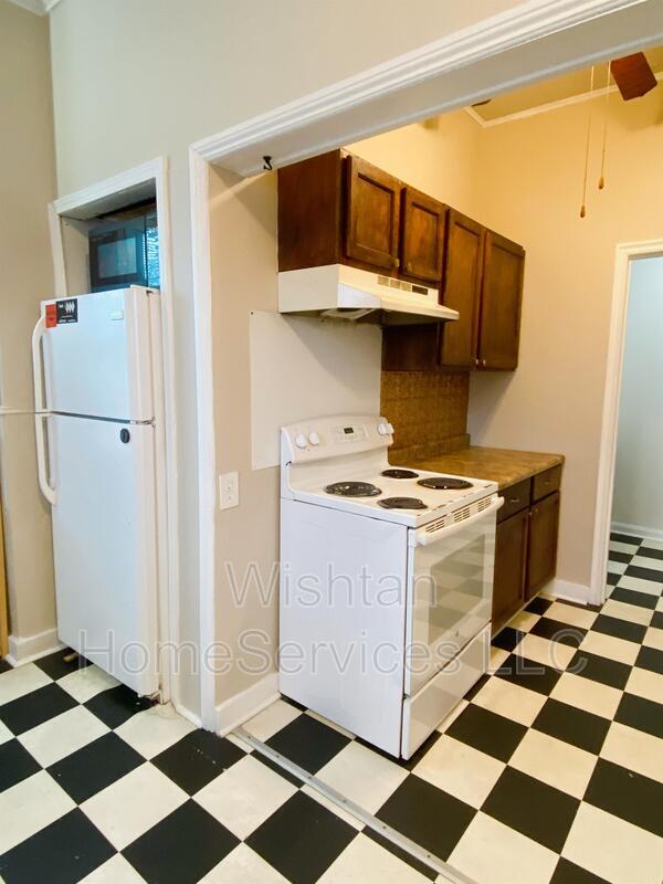 Foto del edificio - 224 W Carroll St