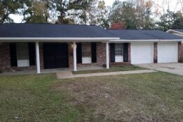 Primary Photo - Enjoy living the good life in this 3 bedro...