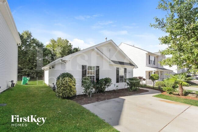 Foto del edificio - 5716 Henderson Oaks Dr