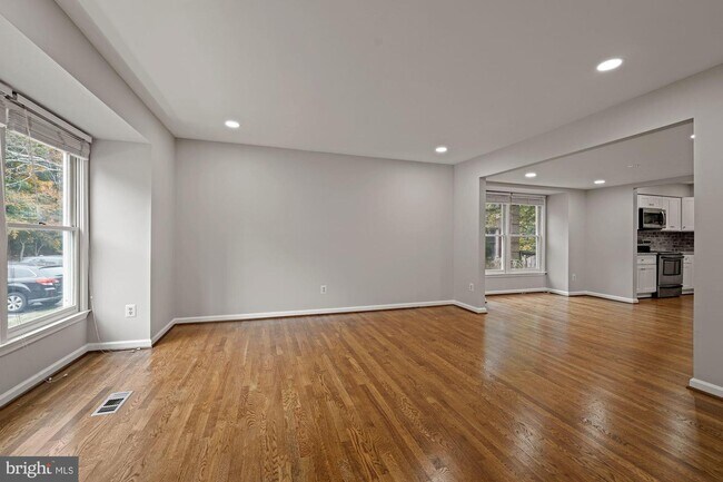 Foto del edificio - 6249 Rathlin Dr