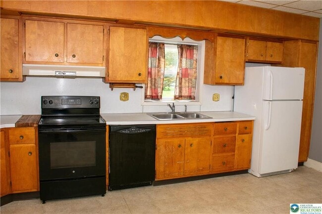 Building Photo - 3914 Mauch Chunk Rd