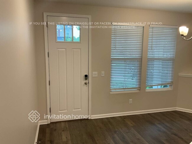 Building Photo - 901 Cavan Ln