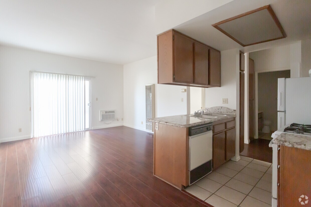 Bluffside Garden Apartments Apartments in Studio City, CA Westside