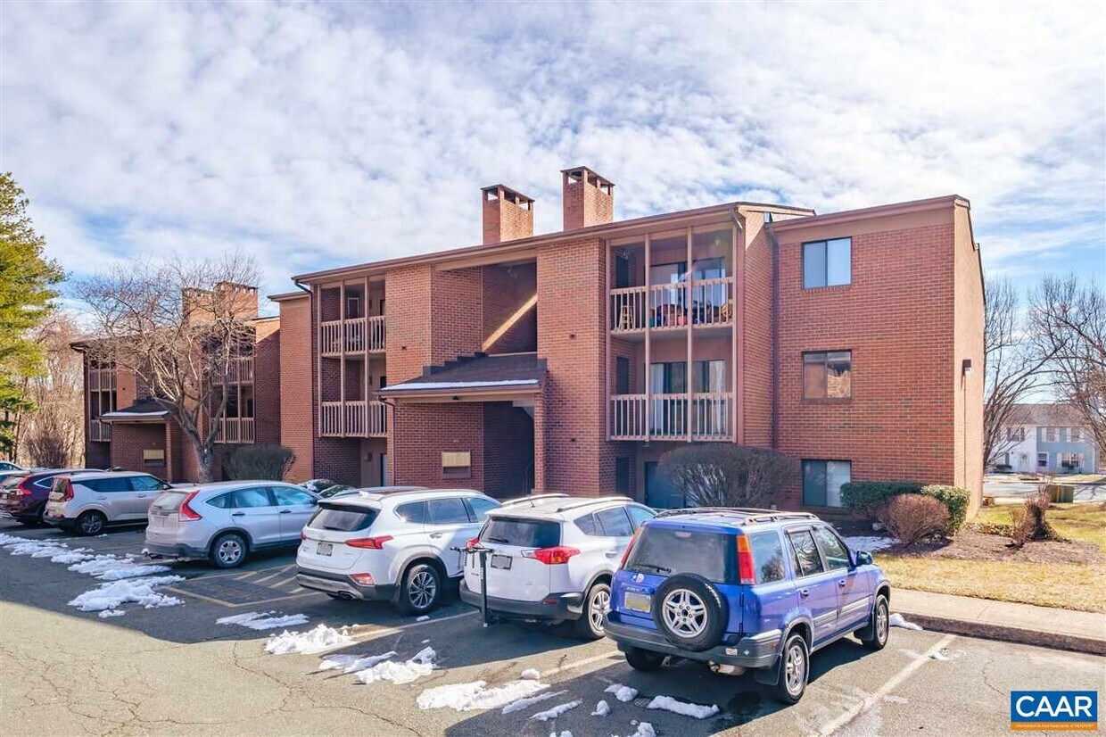 Primary Photo - 141 Turtle Creek Rd