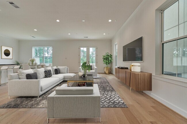 Foto del edificio - 2037 Carlson Creek Dr