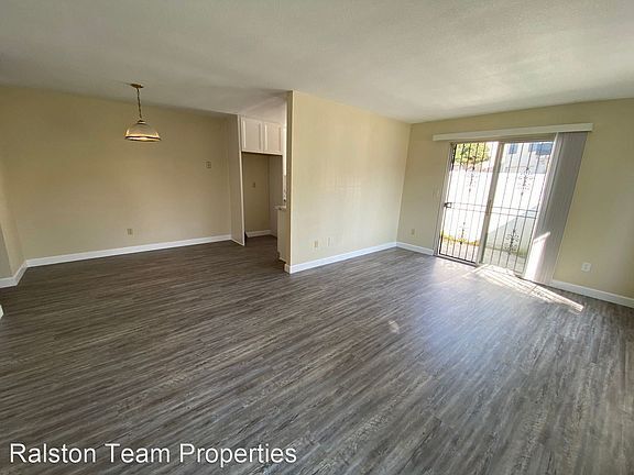 Building Photo - 6550 Pinecone Ln
