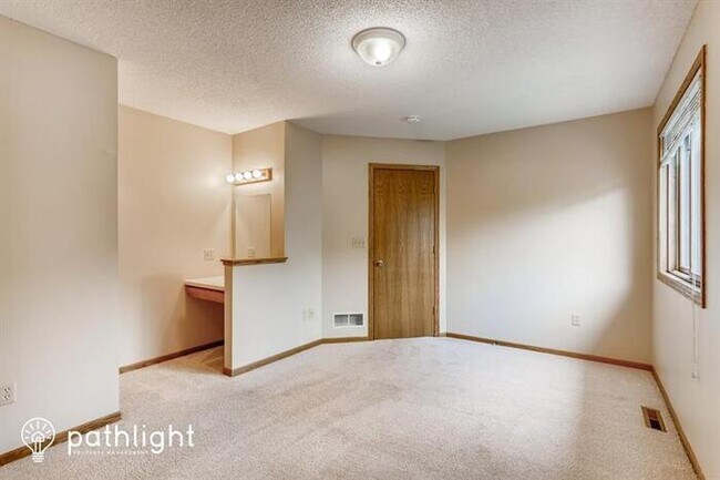 Building Photo - 512 Green Avenue Southeast, Watertown, MN,...