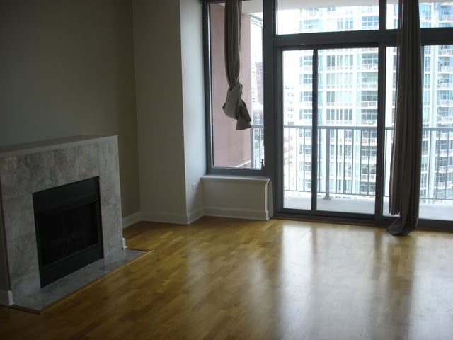 Building Photo - 1600 S Prairie Ave